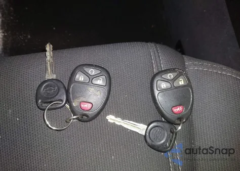 2015 Chevrolet Traverse 1Lt из США, поврежденный, VIN 1GNKVGKD8FJ310104